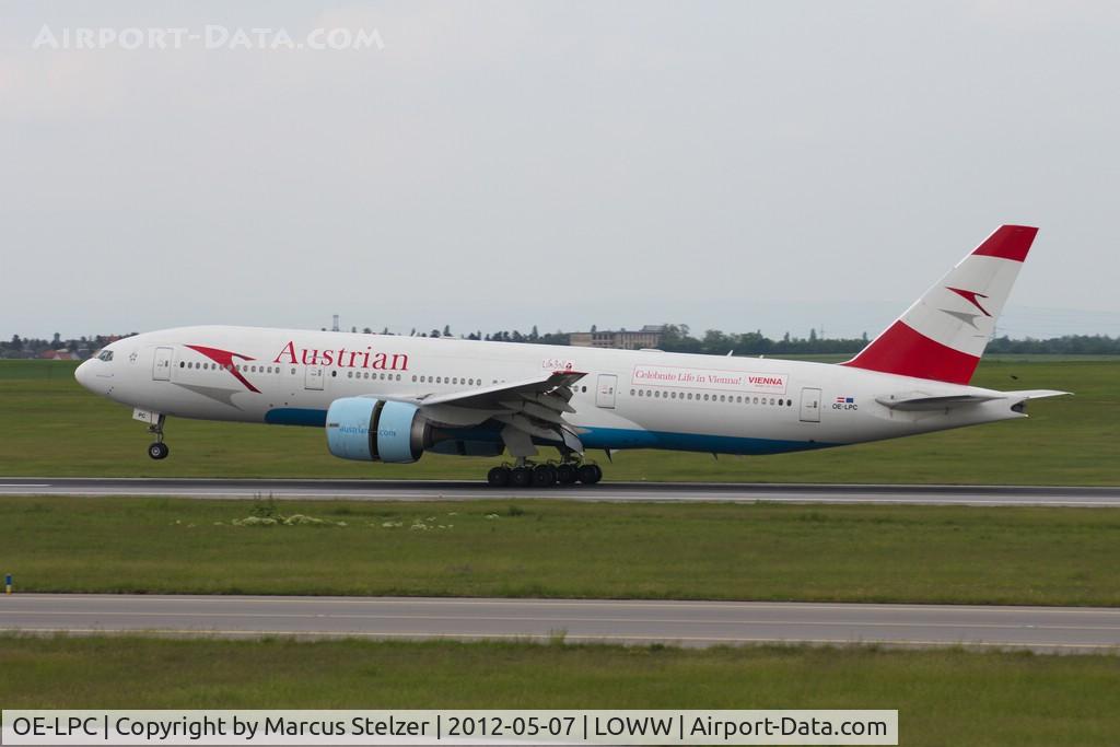 OE-LPC, 2002 Boeing 777-2Z9/ER C/N 29313, Vie May 2012 w Lifeball Advertisement