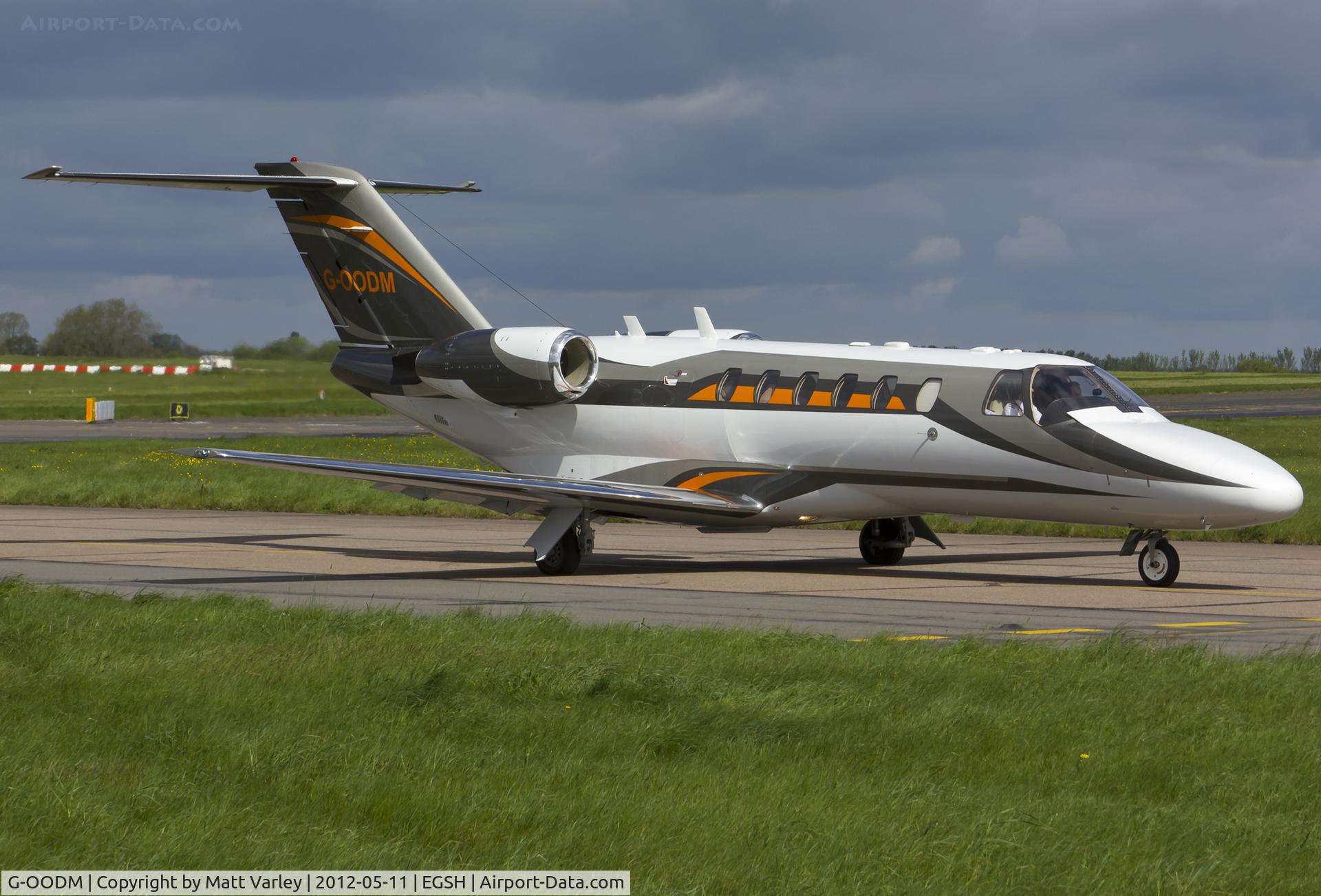 G-OODM, 2003 Cessna 525A CitationJet CJ2 C/N 525A-0190, Departing SaxonAir.