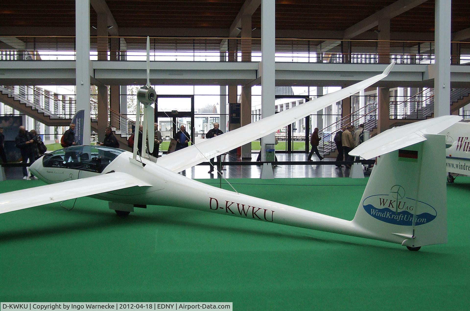 D-KWKU, Schempp-Hirth Arcus E C/N 1, Schempp-Hirth Arcus E at the Aero 2012, Friedrichshafen