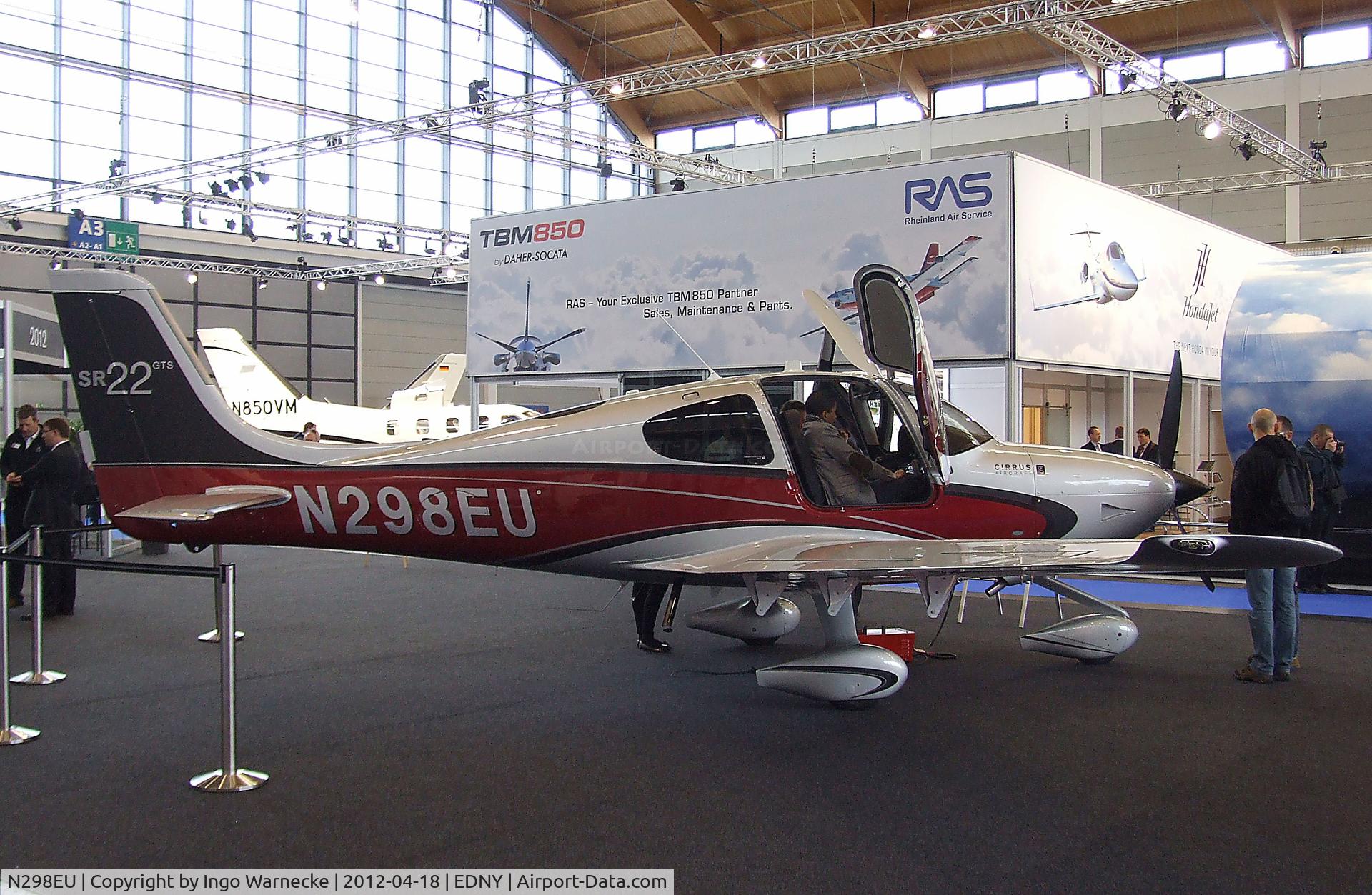 N298EU, Cirrus SR22 GTS C/N 3838, Cirrus SR22 GTS at the Aero 2012, Friedrichshafen