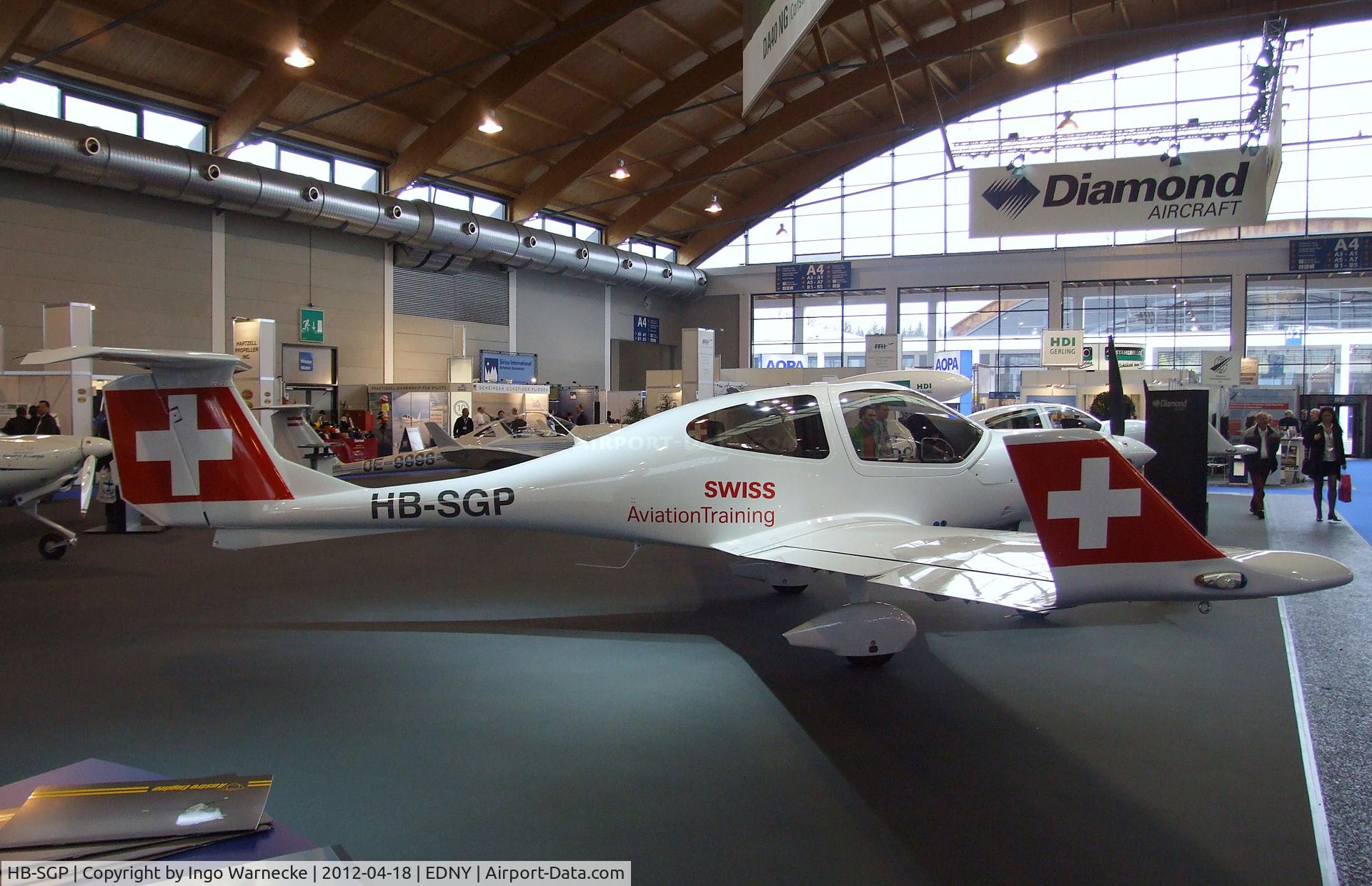 HB-SGP, 2012 Diamond DA-40NG Diamond Star C/N 40.N058, Diamond DA-40 NG Diamond Star at the Aero 2012, Friedrichshafen