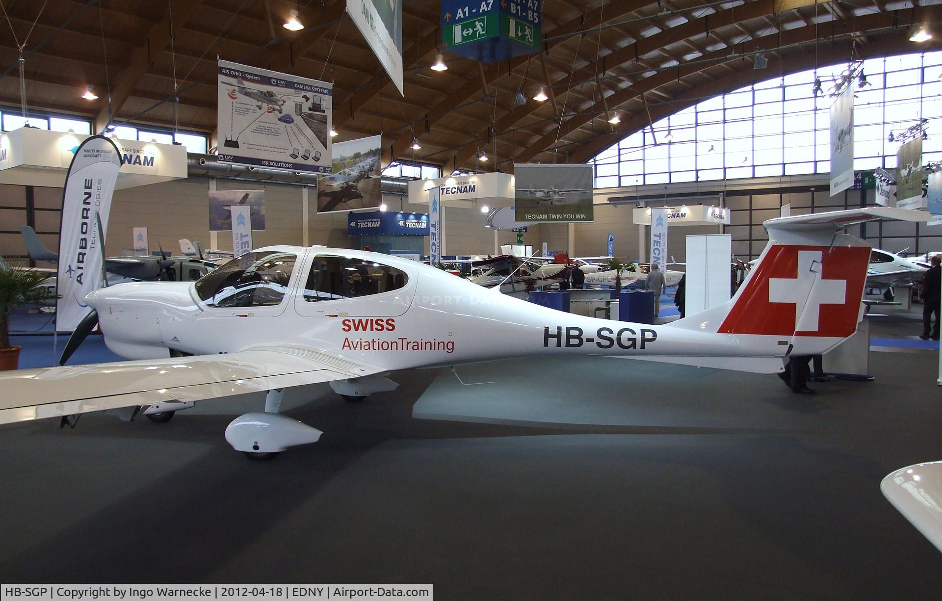 HB-SGP, 2012 Diamond DA-40NG Diamond Star C/N 40.N058, Diamond DA-40 NG Diamond Star at the Aero 2012, Friedrichshafen