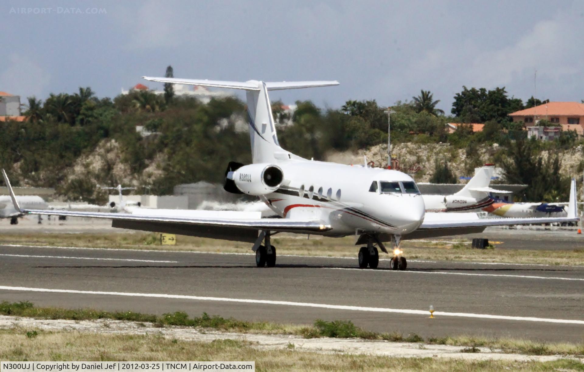 N300UJ, 1980 Gulfstream American G-1159A Gulfstream III C/N 316, N300UJ