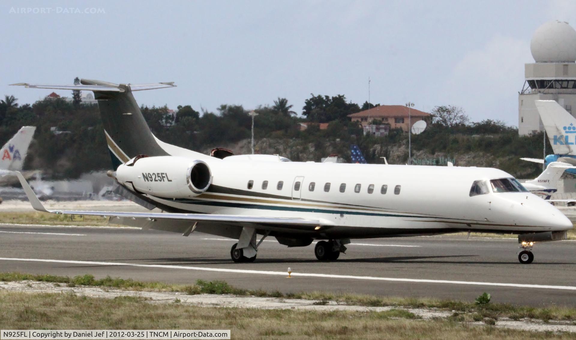 N925FL, 2004 Embraer EMB-135BJ Legacy C/N 14500825, N925FL