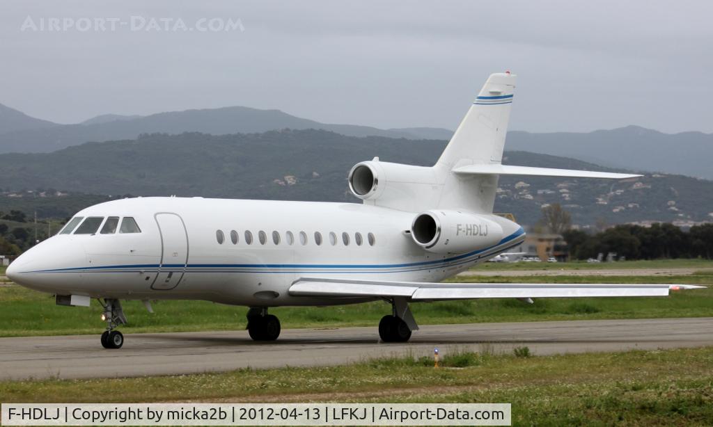 F-HDLJ, 2006 Dassault Falcon 900EX C/N 165, taxiing