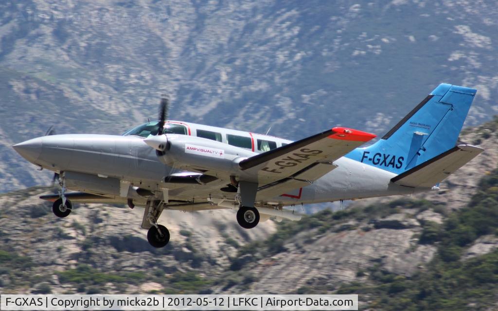 F-GXAS, 1981 Cessna 404 Titan C/N 404-0815, Take off at 36