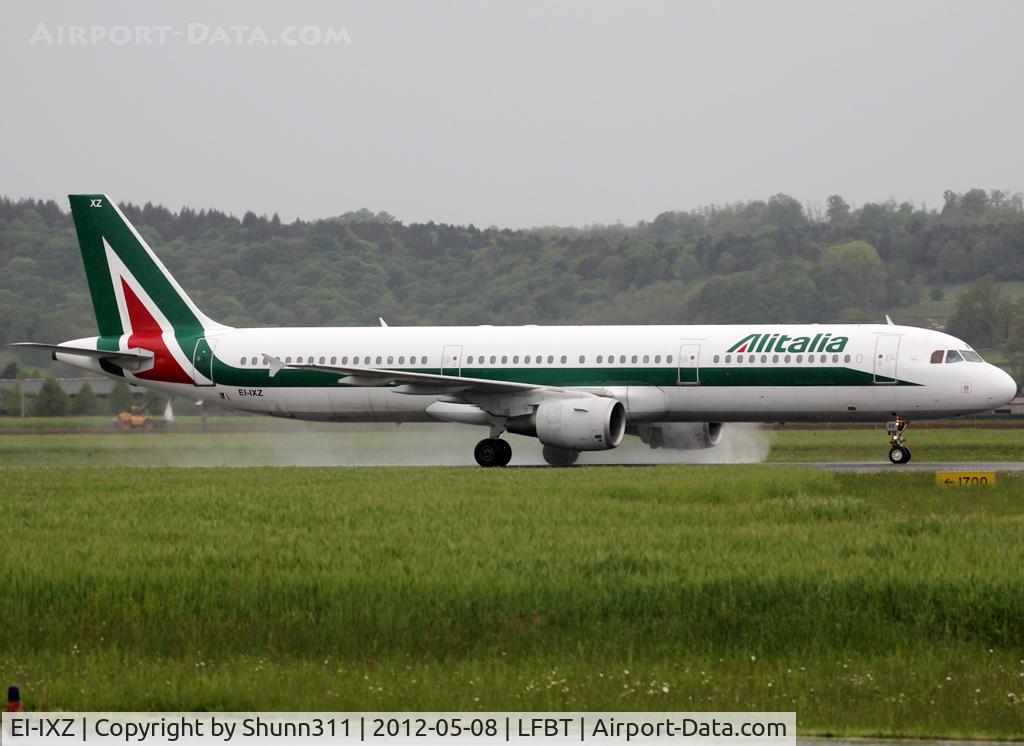 EI-IXZ, 1998 Airbus A321-112 C/N 848, Taking off from rwy 02