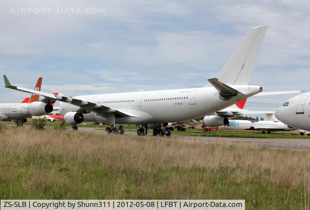ZS-SLB, 1993 Airbus A340-211 C/N 011, Stored and waiting scrapping process...