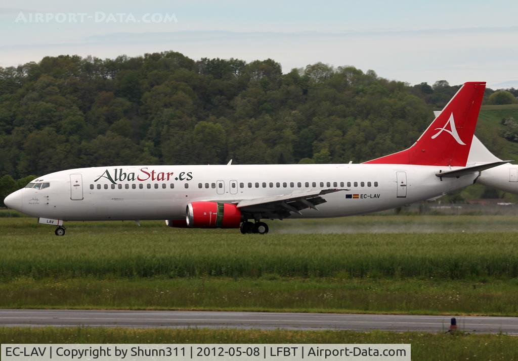 EC-LAV, 1989 Boeing 737-408 C/N 24352, Arriving rwy 20...