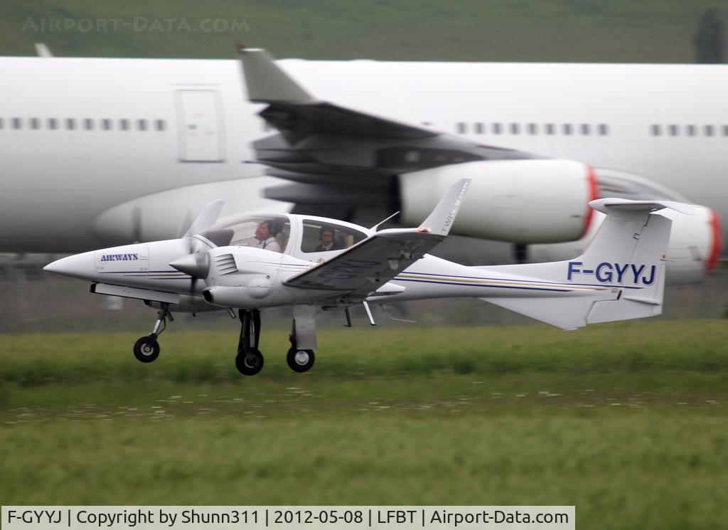 F-GYYJ, Diamond DA-42 Twin Star C/N 42.020, Made landing / take off exercices this day...