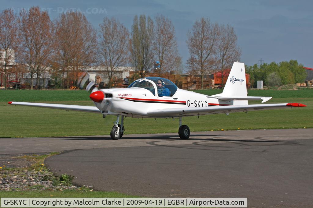 G-SKYC, 1984 Slingsby T-67M Firefly C/N 2009, Slingsby T-67M Firefly, Breighton Airfield, April 2009.