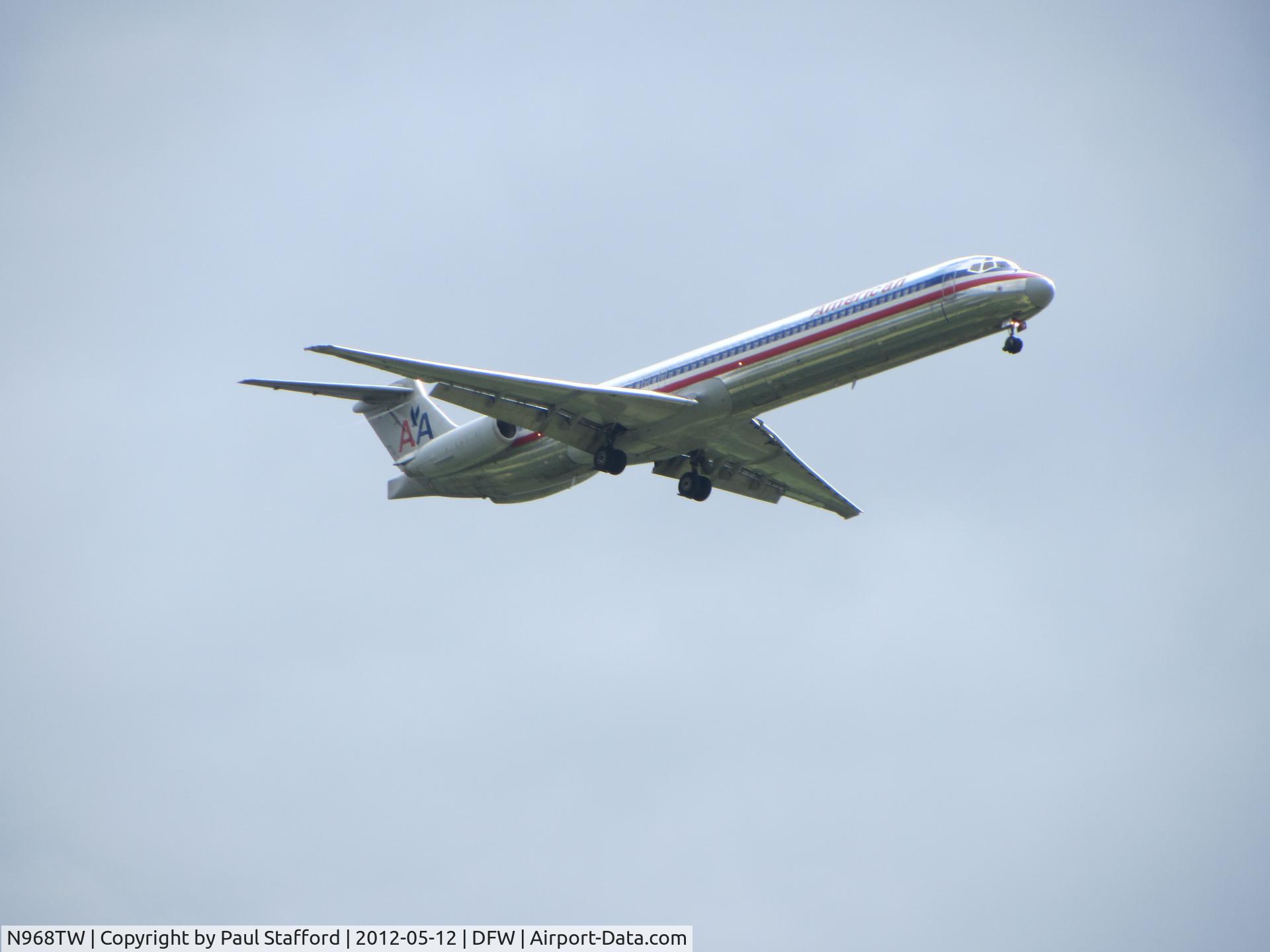 N968TW, 1999 McDonnell Douglas MD-83 (DC-9-83) C/N 53618, Taken at DFW airport on Saturday May 12, 2012.  On approach.