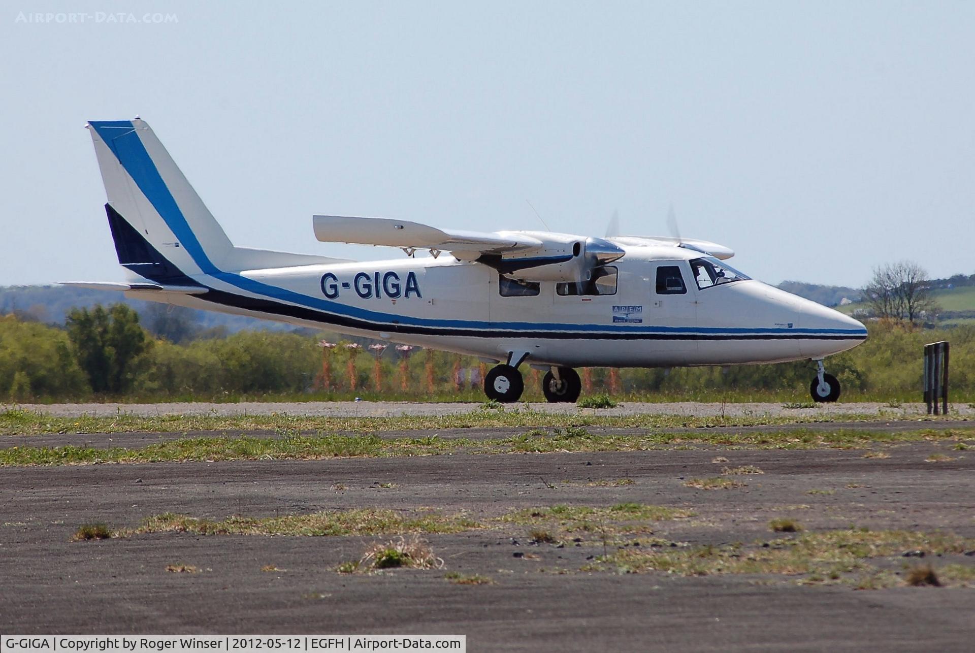 G-GIGA, 2011 Vulcanair P-68C C/N 468/C, Visiting P68C of Apem Aviation .