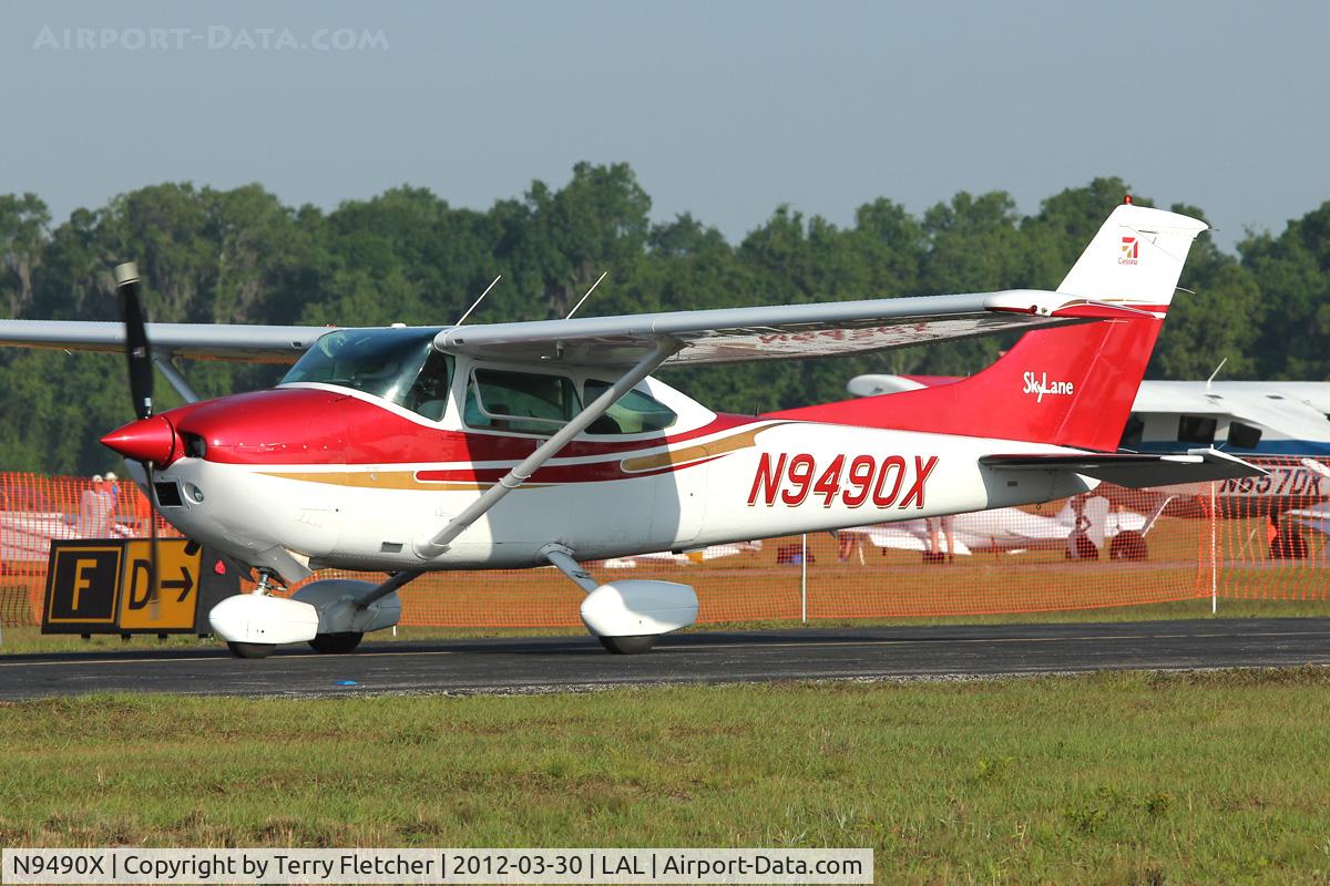N9490X, 1985 Cessna 182R Skylane C/N 18268538, At 2012 Sun N Fun