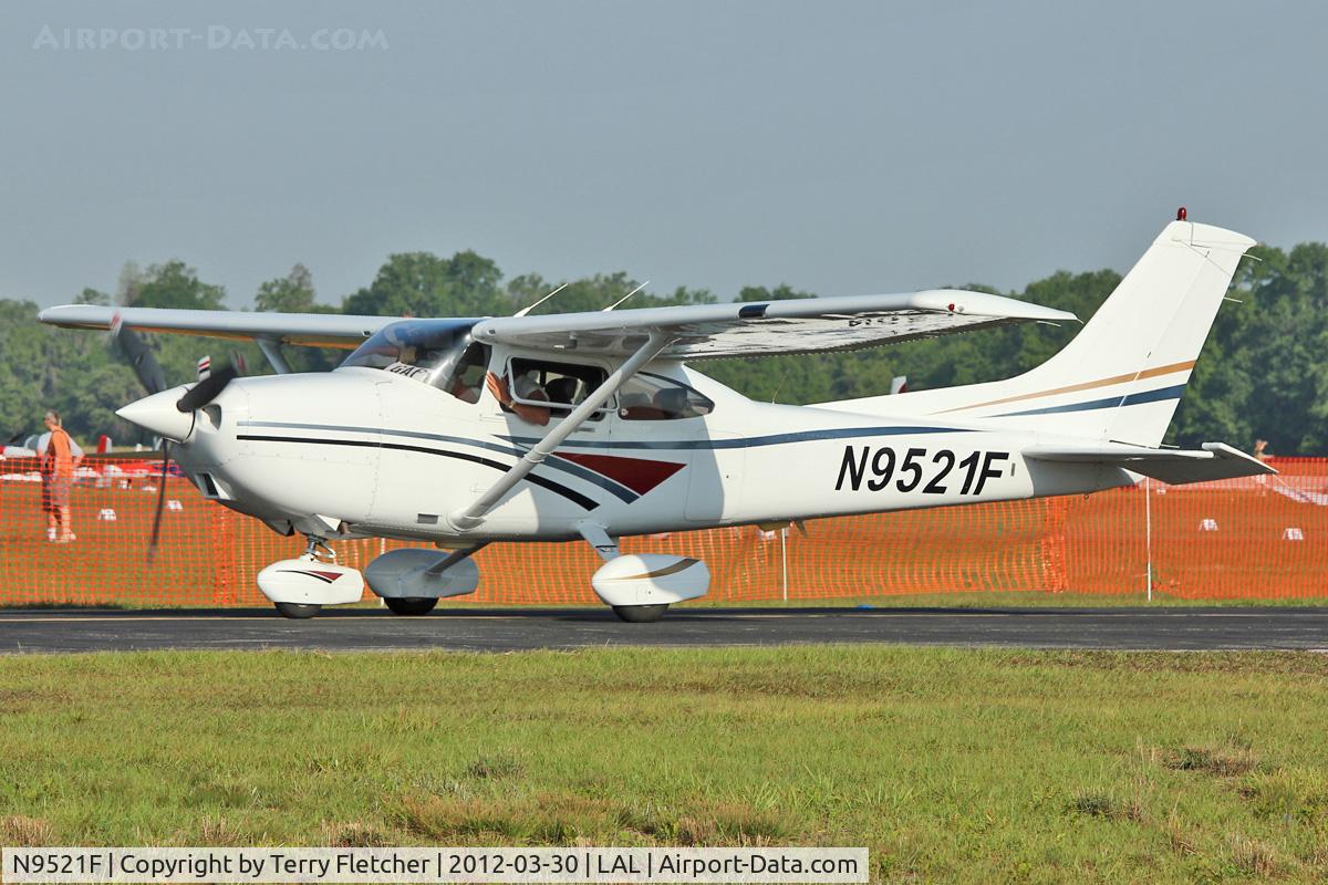 N9521F, 1998 Cessna 182S Skylane C/N 18280233, At 2012 Sun N Fun