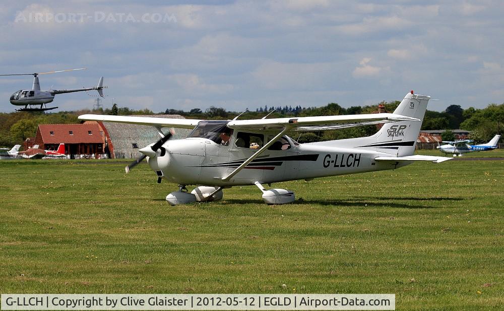 G-LLCH, 2001 Cessna 172S Skyhawk SP C/N 172S8822, Ex: N35368 > G-PLBI > G-LCHH - Originally owned to; Wycombe Air Centre Ltd in May 2001 as G-PLBI - Currently in Private hands since March 2012 as G-LLCH