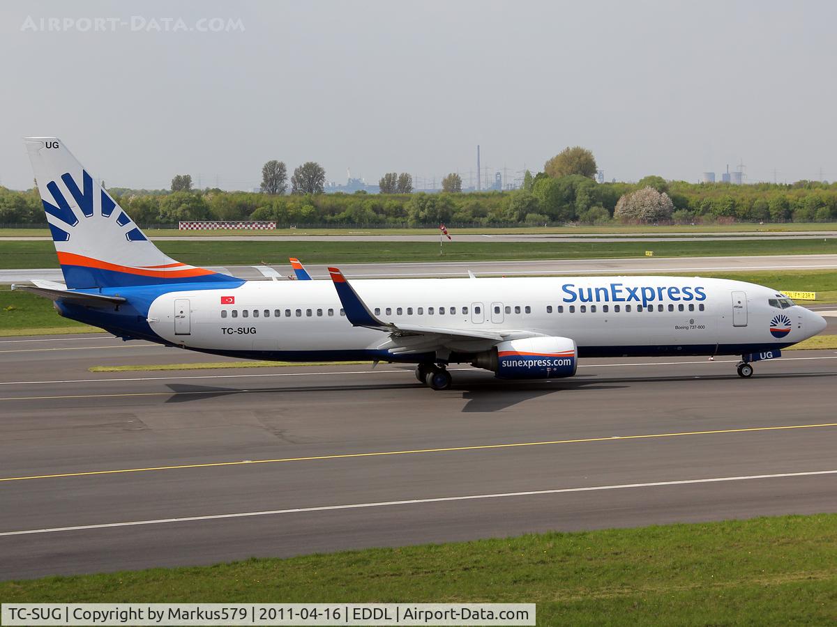 TC-SUG, 2002 Boeing 737-8CX C/N 32365, Canon EOS 550D / 18 - 135 mm