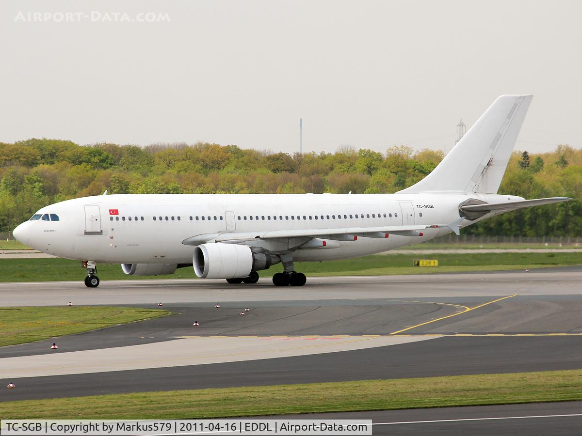TC-SGB, 1990 Airbus A310-304 C/N 562, Canon EOS 550D / 18 - 135 mm