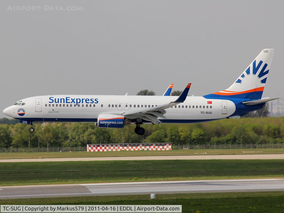 TC-SUG, 2002 Boeing 737-8CX C/N 32365, Canon EOS 550D / 18 - 135 mm