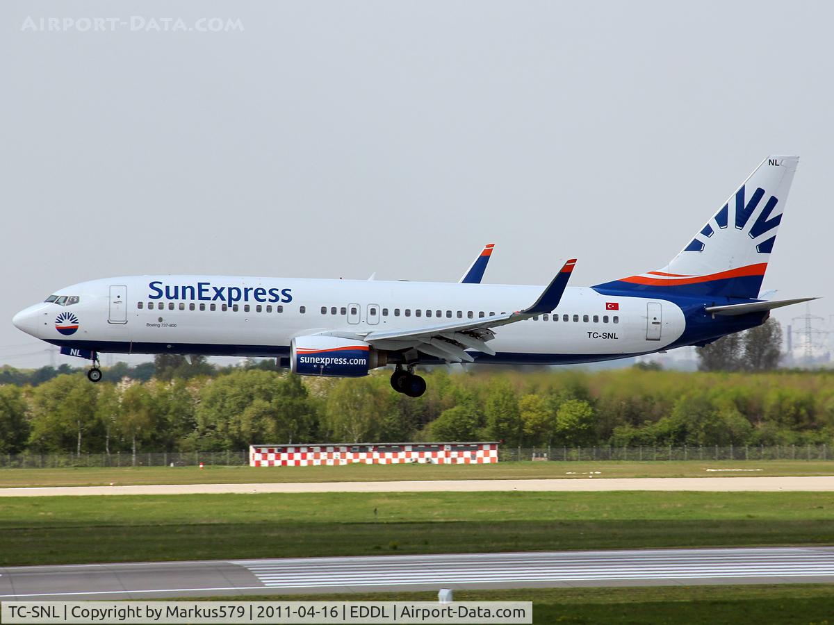 TC-SNL, 2005 Boeing 737-86N C/N 34251, Canon EOS 550D / 18 - 135 mm