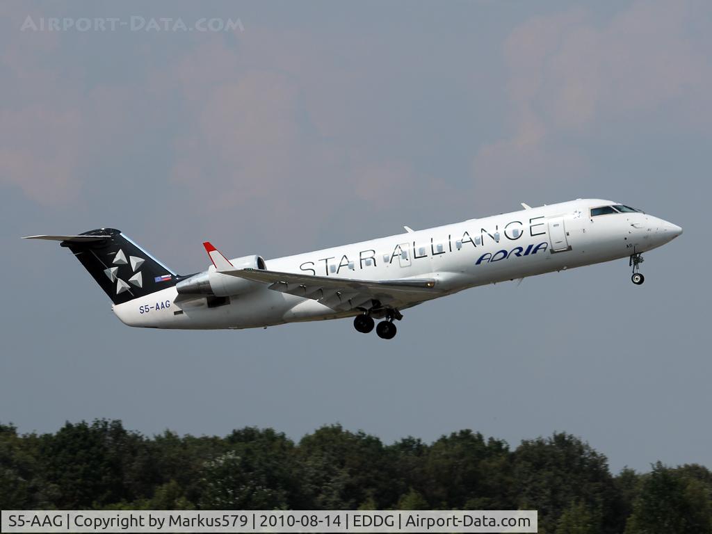 S5-AAG, 2000 Canadair CRJ-200LR (CL-600-2B19) C/N 7384, Taking off to Frankfurt / Main