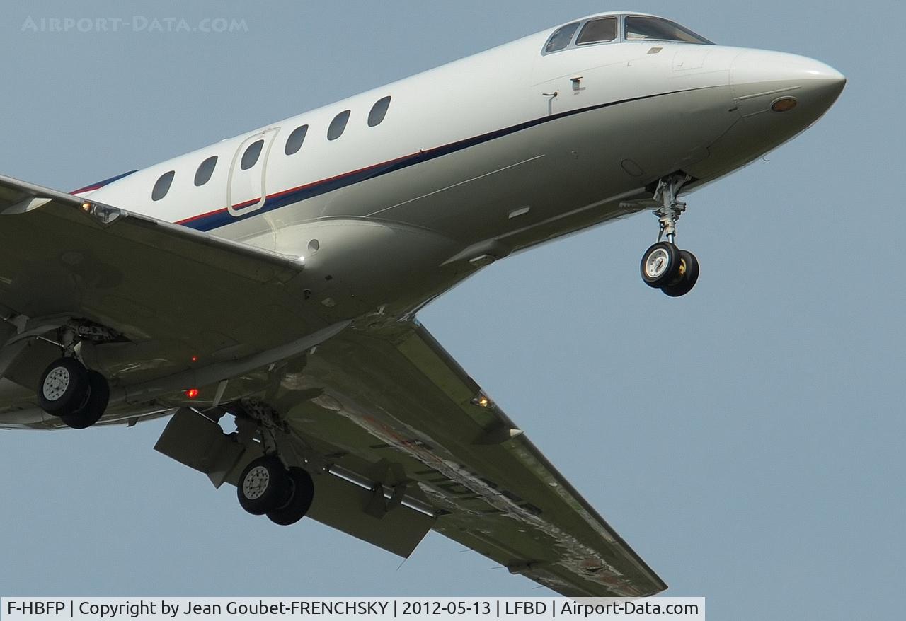 F-HBFP, 2004 Raytheon Hawker 800XP C/N 258689, Leadair Unijet landing 05