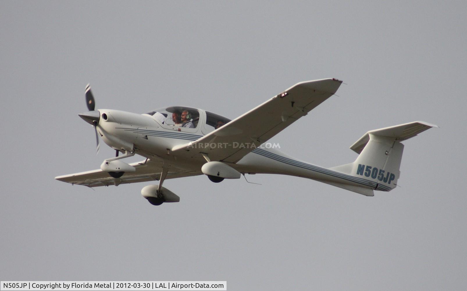 N505JP, 2002 Diamond DA-40 Diamond Star C/N 40.241, Diamond DA40