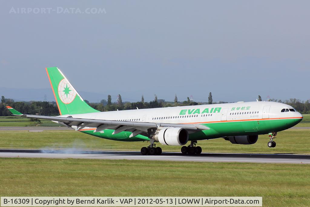 B-16309, 2005 Airbus A330-203 C/N 661, Touching down on Rwy 34