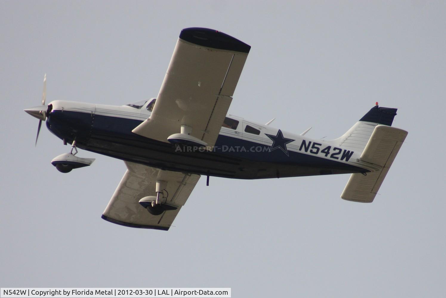 N542W, 1975 Piper PA-32-300 Cherokee Six C/N 32-7540102, PA-32-300