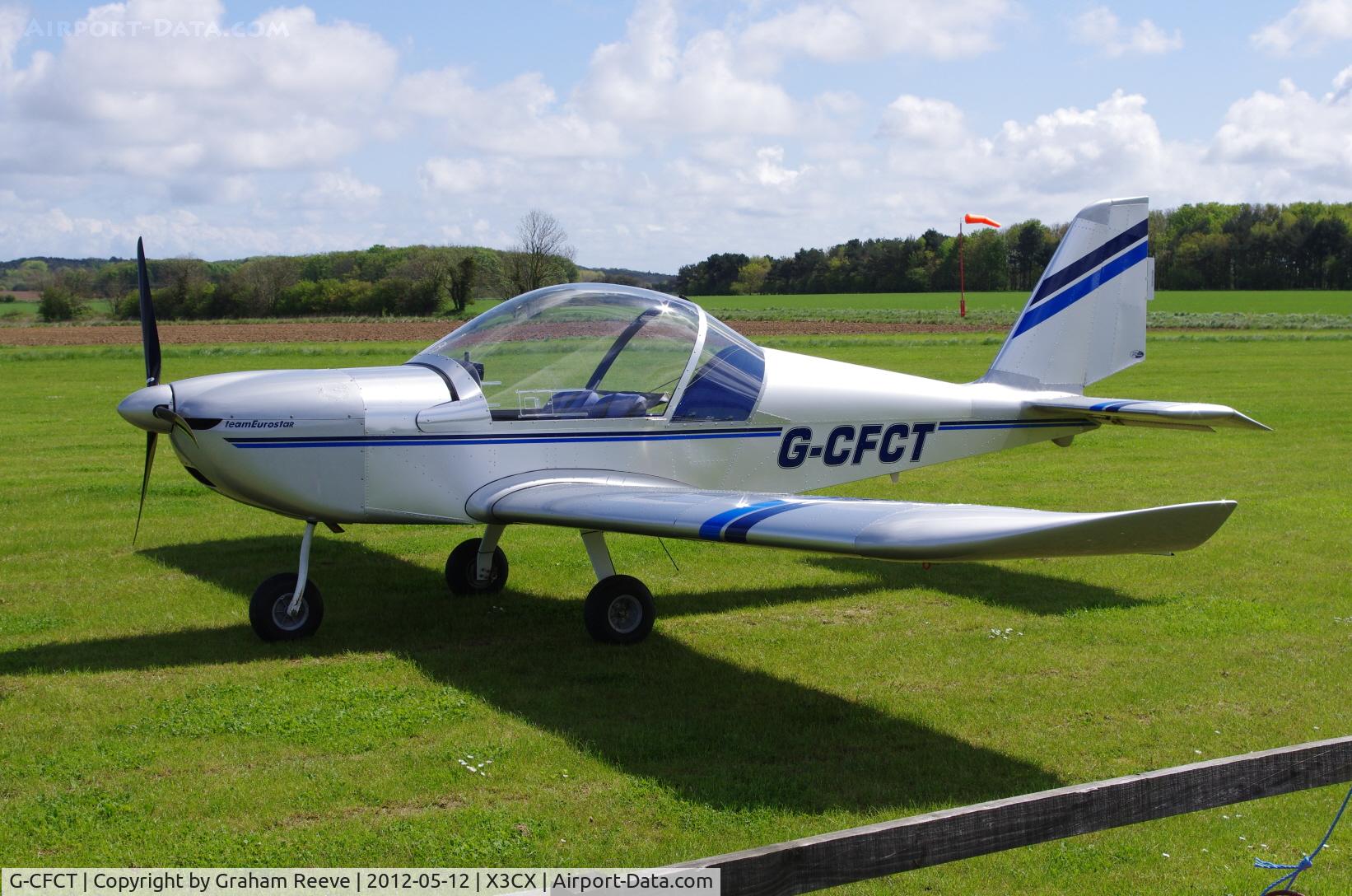 G-CFCT, 2008 Cosmik EV-97 TeamEurostar UK C/N 3208, Parked at Northrepps.