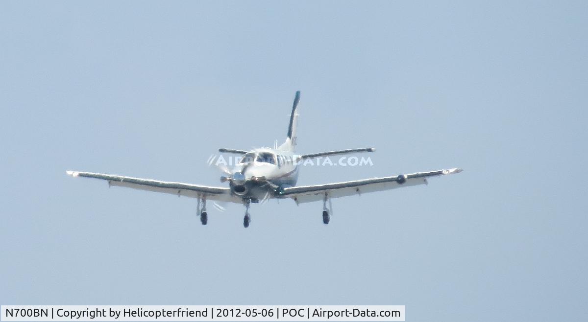 N700BN, 2001 Socata TBM-700 C/N 203, On a high approach to 26L