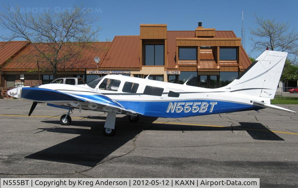 N555BT, 1981 Piper PA-34-220T C/N 34-8233014, Recently re-registered from N84568 to N555BT, this Piper PA-34-220T Seneca also is sporting a fresh paint job.