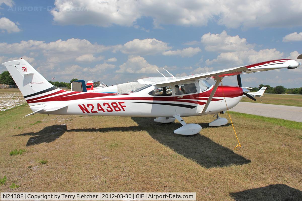 N2438F, 2006 Cessna 182T Skylane C/N 18281794, At Gilbert Airport , Winter Haven , Florida