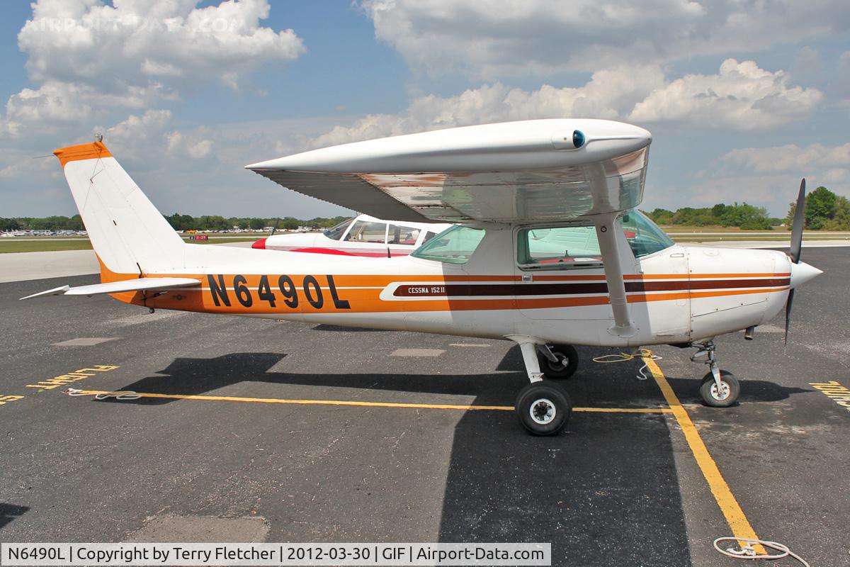 N6490L, Cessna 152 C/N 15284417, At Gilbert Airport , Winter Haven , Florida