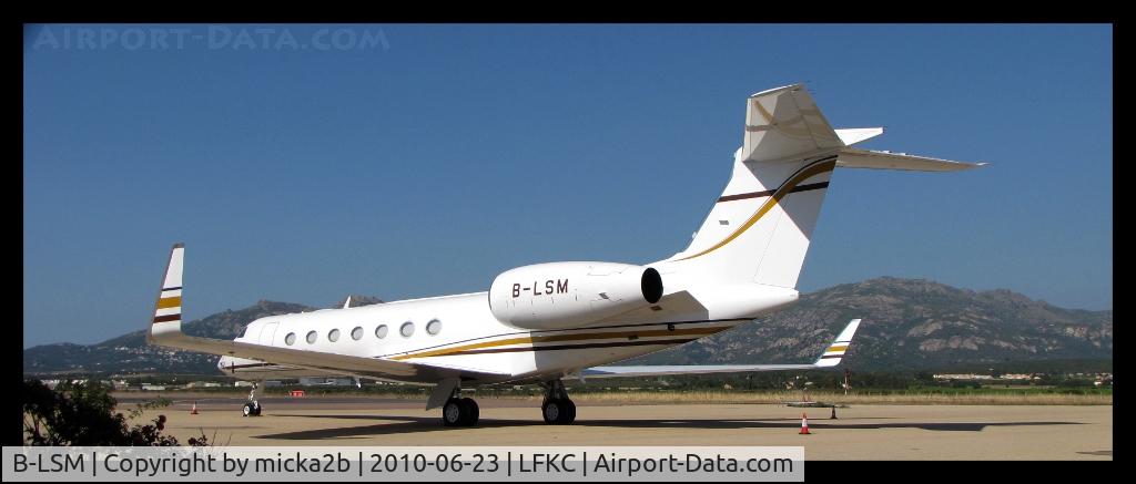 B-LSM, Gulfstream Aerospace GV-SP (G550) C/N 5250, Parked