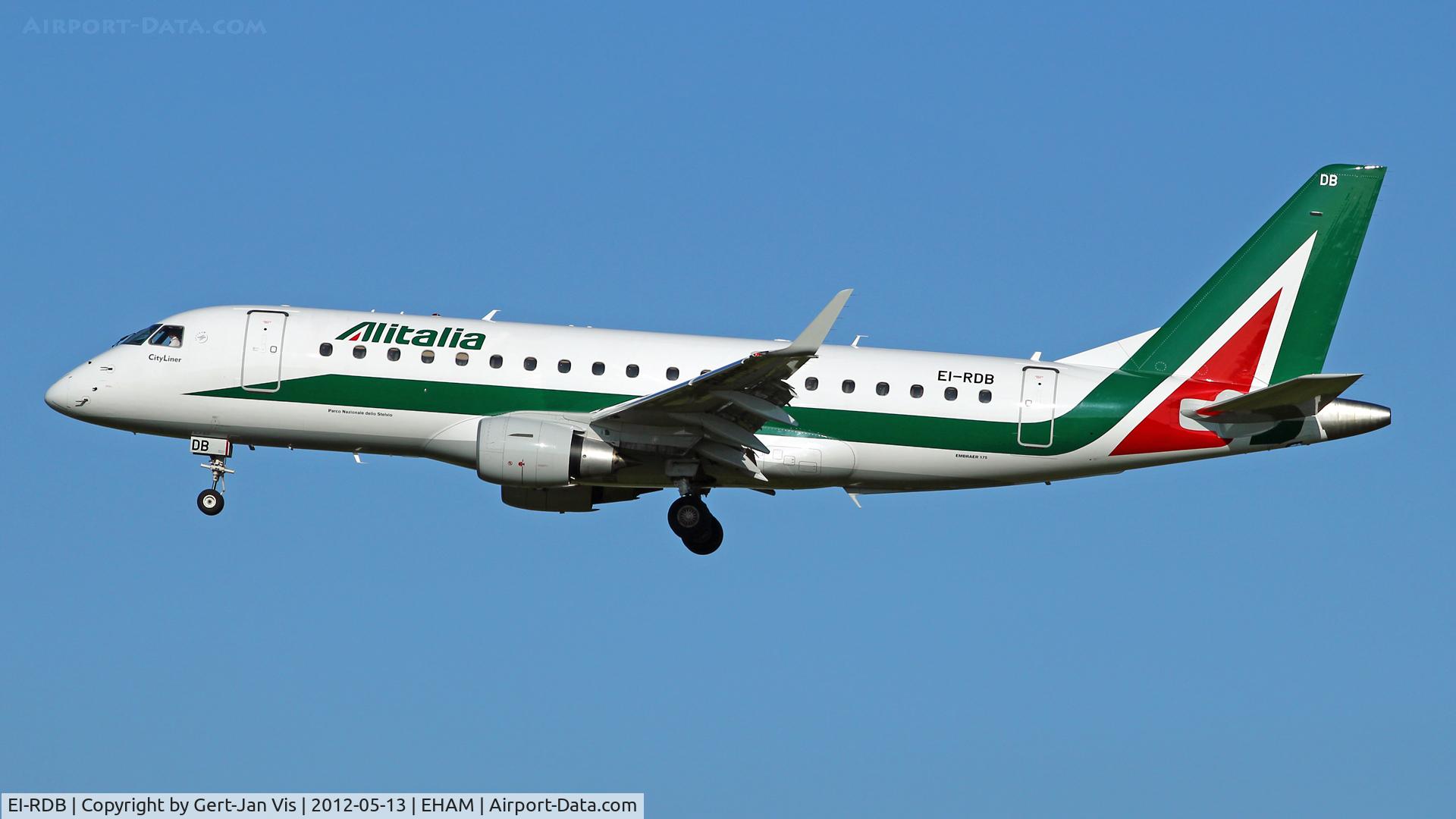 EI-RDB, 2011 Embraer 175LR (ERJ-170-200LR) C/N 17000331, On final for rw18C