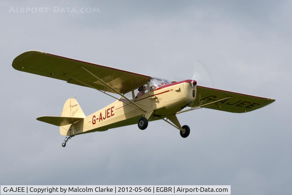 G-AJEE, 1946 Auster J-1 Autocrat C/N 2309, Auster J-1 Autocrat flies in to Breighton Airfield's 2012 May-hem Fly-In.