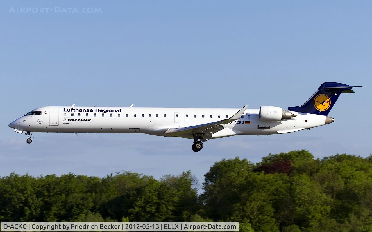 D-ACKG, 2006 Bombardier CRJ-900LR (CL-600-2D24) C/N 15084, short final RW06
