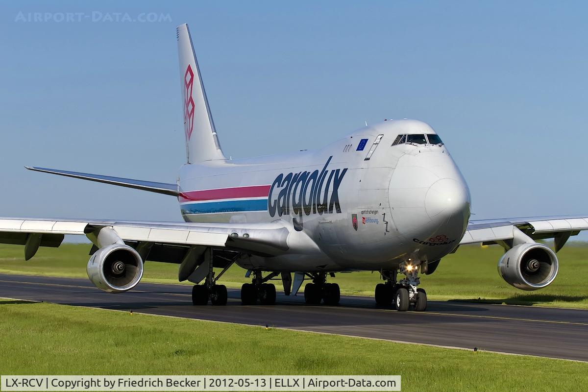 LX-RCV, 1999 Boeing 747-4R7F C/N 30400, taxying to the active