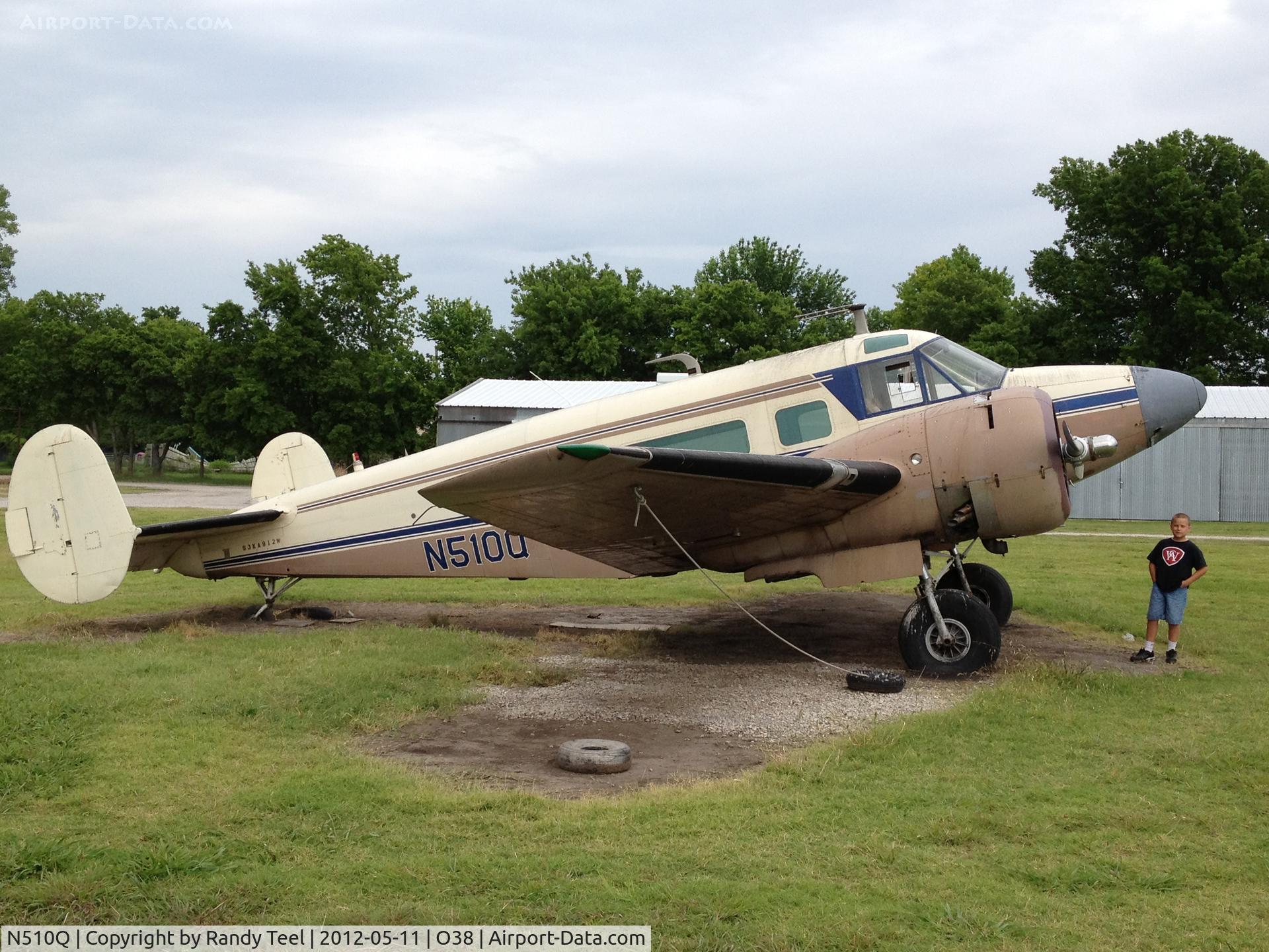 N510Q, 1956 Beech E18S C/N BA-164, This aircraft is wasting away. It has been here at the Gundy's (Owasso, OK) for a few years