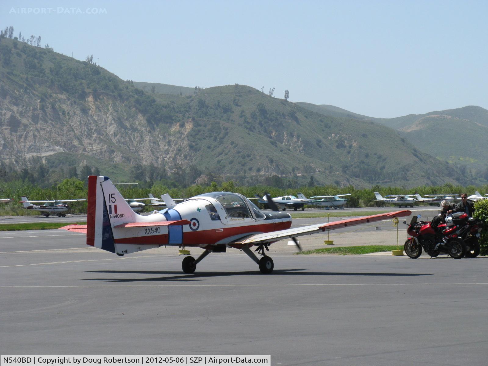 N540BD, 1973 Scottish Aviation Bulldog T.1 C/N BH120/232, 1973 Scottish Aviation BULLDOG Mdl 120/121, Lycoming IO-540-A1B6D 200 Hp, two seat side by side trainer, Experimental class, refueling