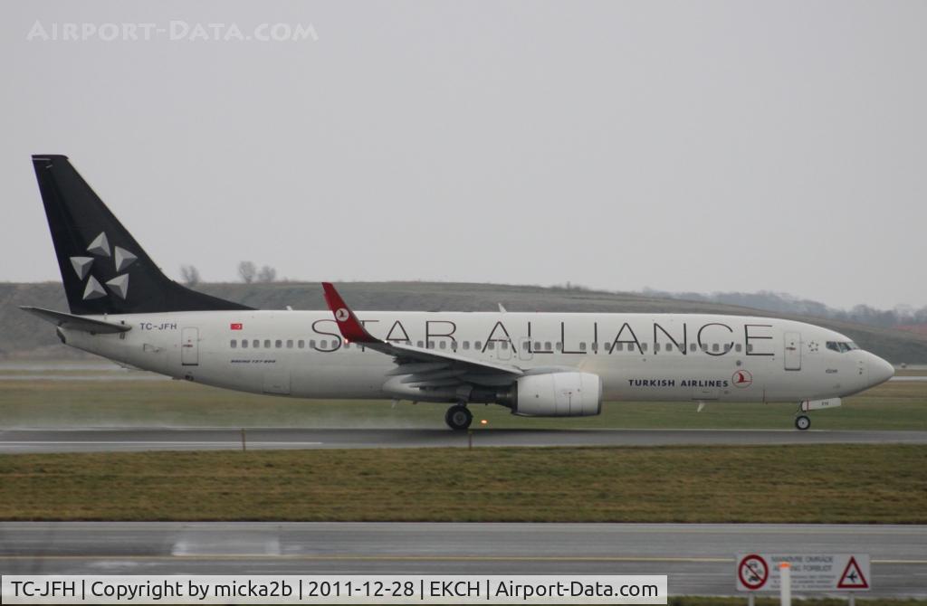 TC-JFH, 1998 Boeing 737-8F2 C/N 29770, Take off in 22R for Istanbul