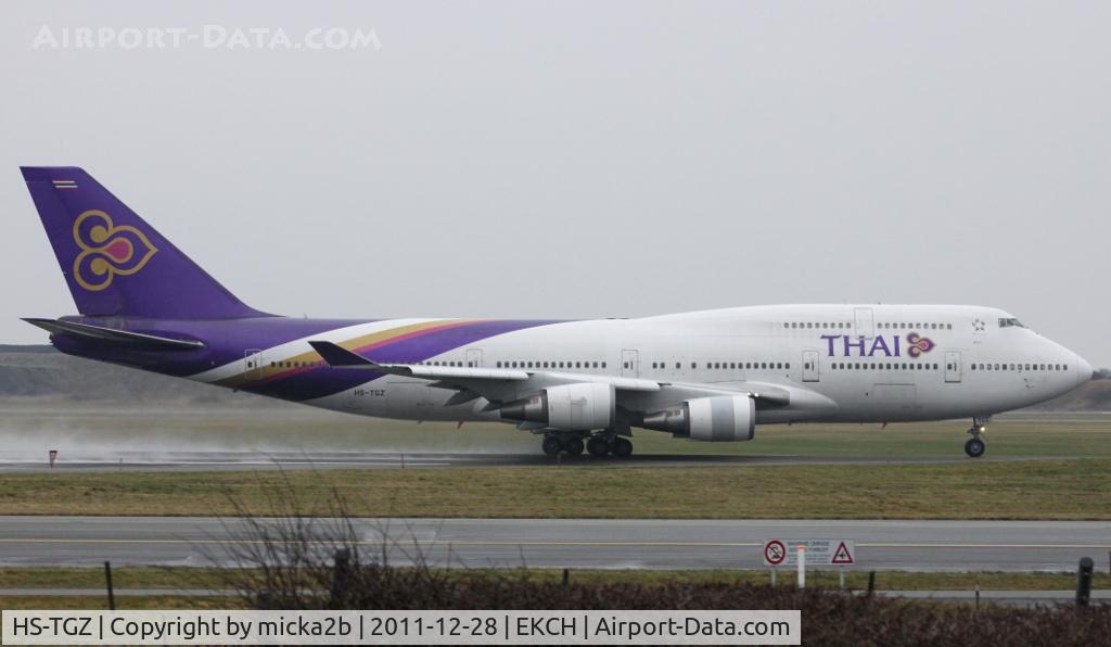 HS-TGZ, 1999 Boeing 747-4D7 C/N 28706, Take off in 22R for Bangkok