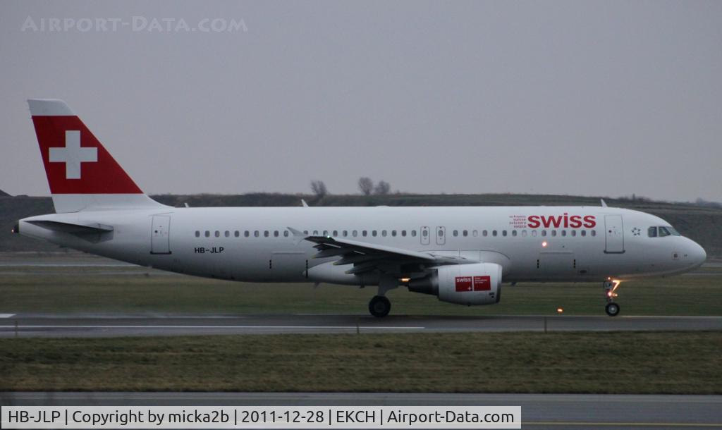 HB-JLP, 2011 Airbus A320-214 C/N 4618, Take of in 22R