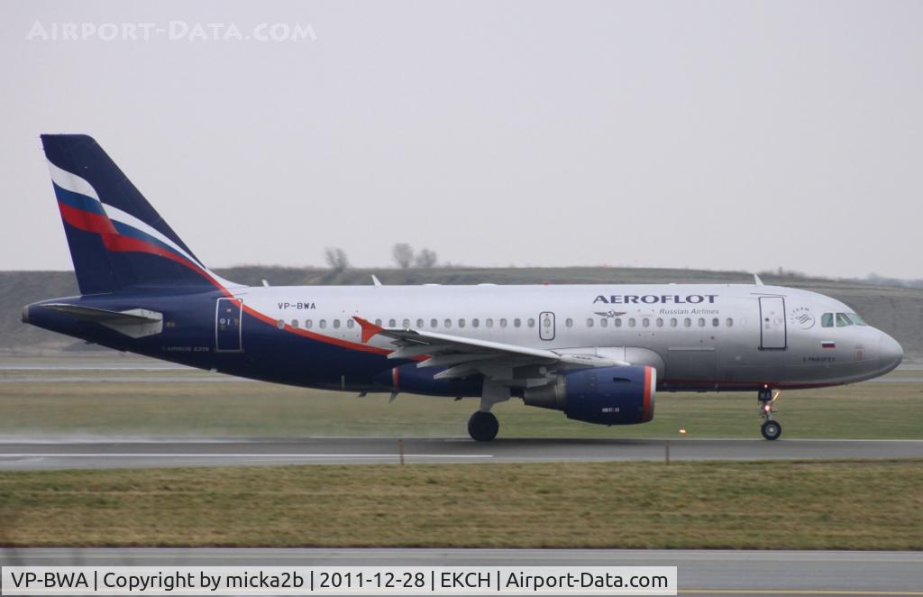 VP-BWA, 2003 Airbus A319-111 C/N 2052, Take off in 22R to Moscou