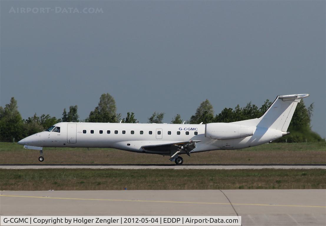G-CGMC, 1999 Embraer ERJ-135ER (EMB-135ER) C/N 145198, How boring the color white can be.......