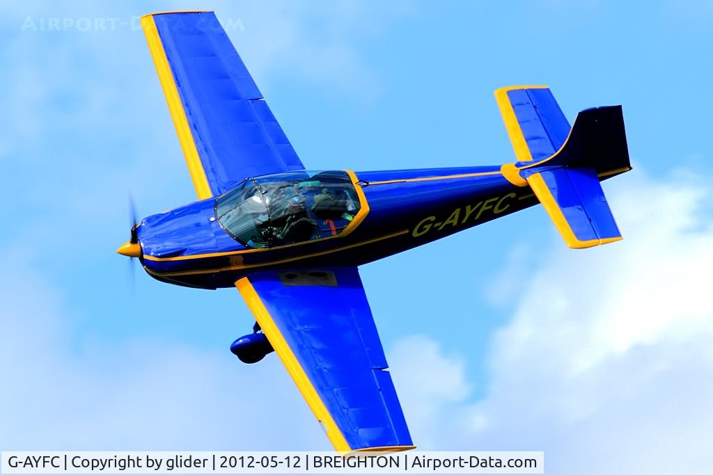G-AYFC, 1970 Rollason Druine D-62B Condor C/N RAE/644, Steep turn during show routine