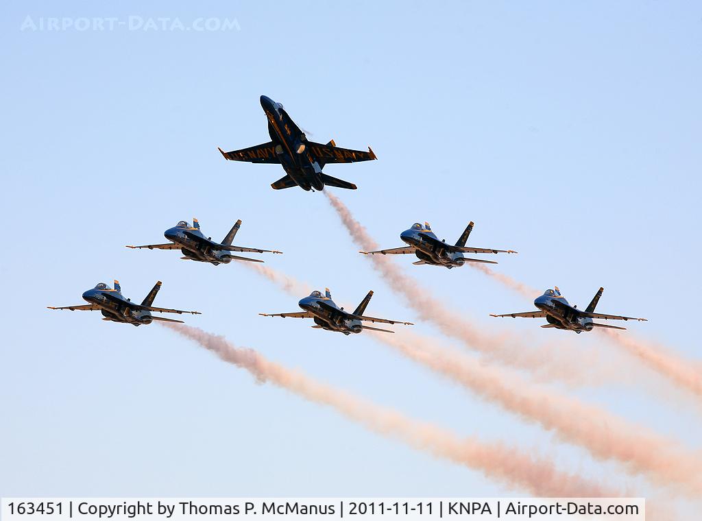 163451, 1988 McDonnell Douglas F/A-18C Hornet C/N 0662/C020, Blue Angel delta formation being led by their Command Officer aboard Blue Angel 1 performing at NAS Pensacola, FL. for thier final 2011 show and homecoming.
