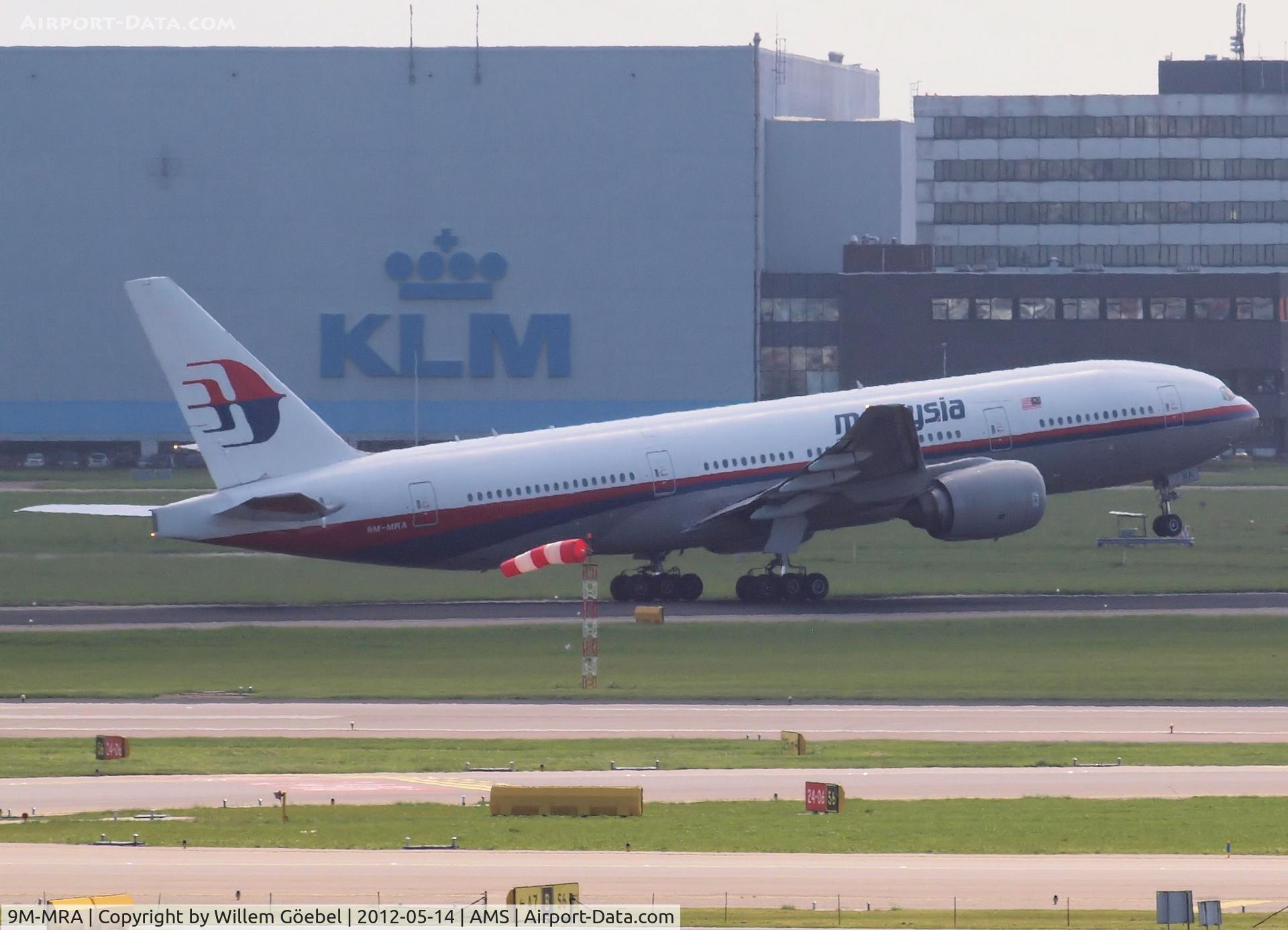 9M-MRA, 1997 Boeing 777-2H6/ER C/N 28408, Take off from runway L18 of Amsterdam Airport