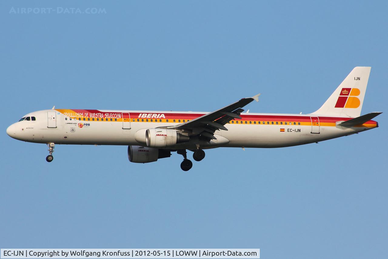 EC-IJN, 2002 Airbus A321-211 C/N 1836, Iberia